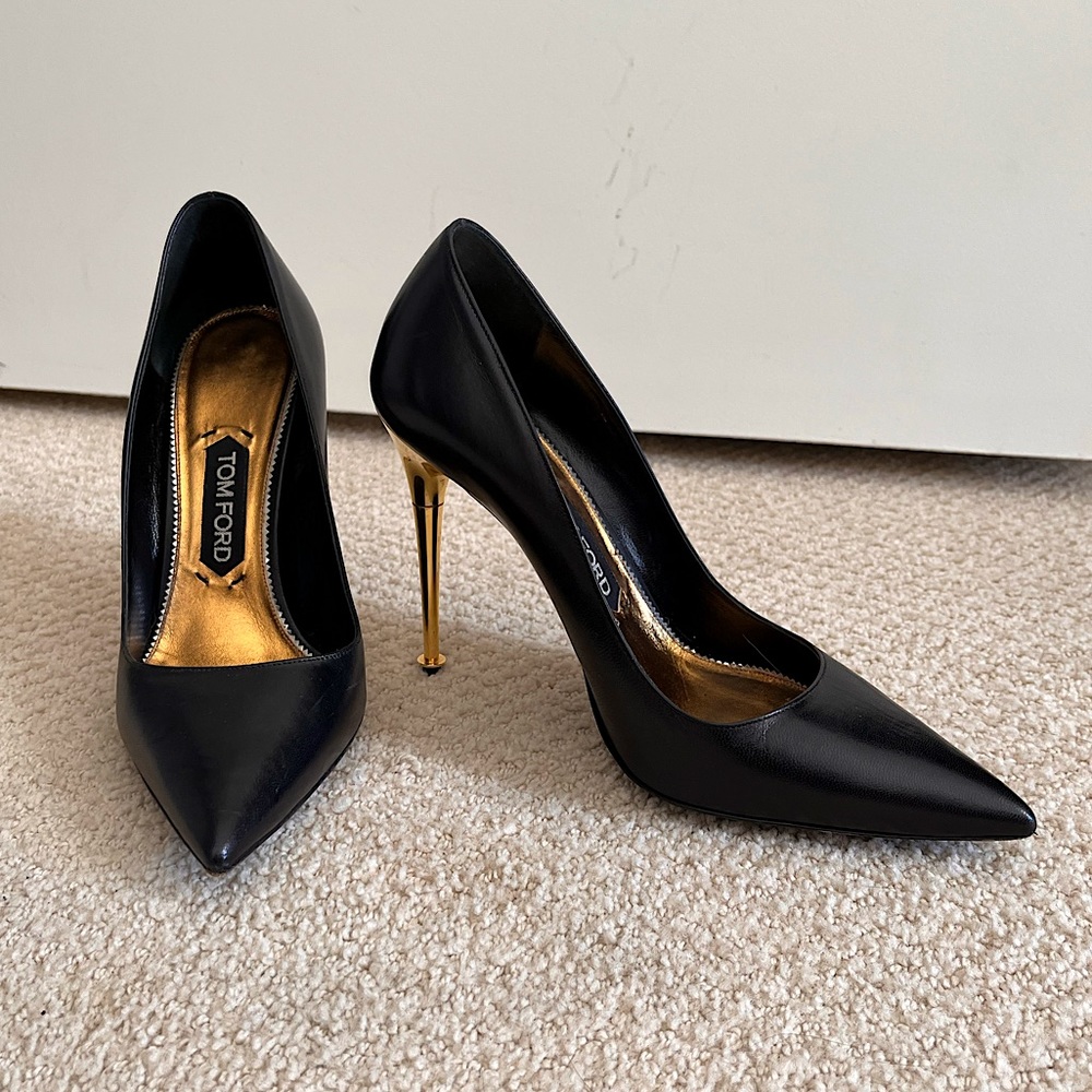 TOM FORD black leather pumps with gold spiked heel